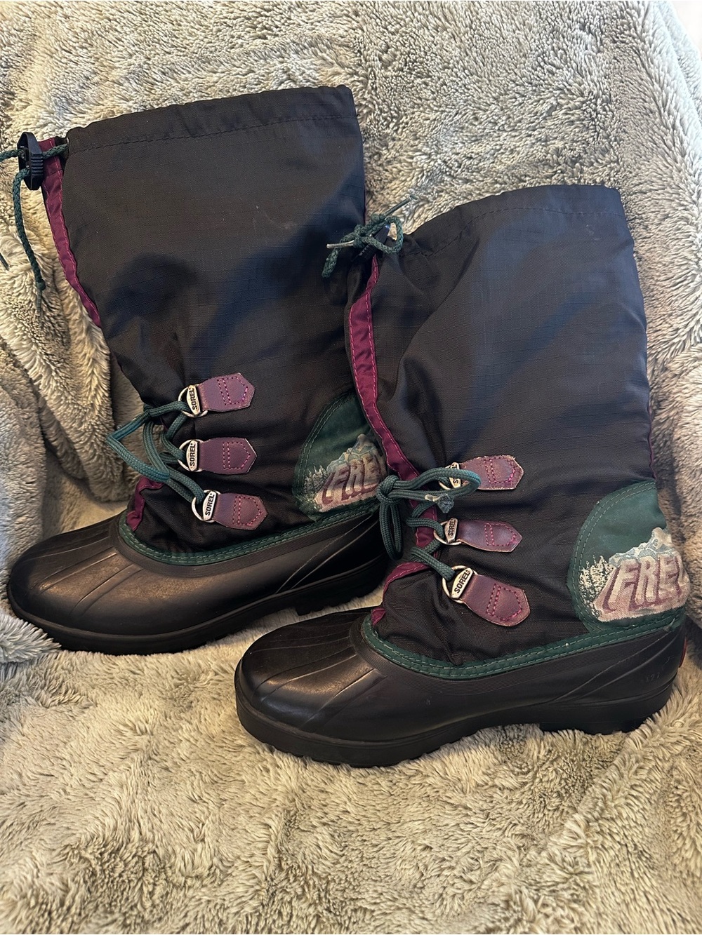 Sorel Green Purple Freestyle Knee High Waterproof Lined Pull On Snow Boots Sz 8